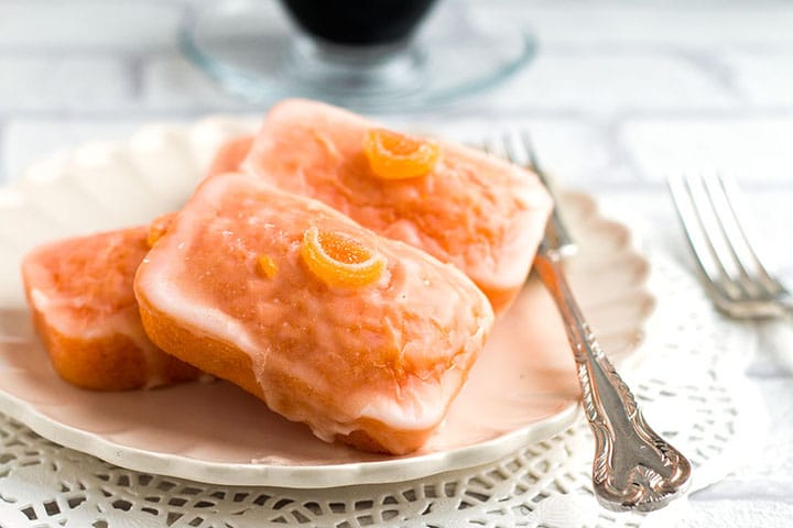 Irresistibly Moist Glazed Orange Cakes: Zesty Citrus Perfection